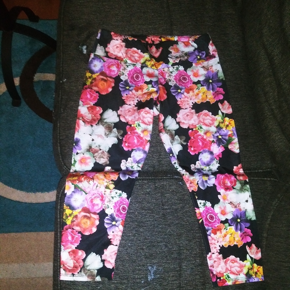 Capri Kimono Style Leggings S/M